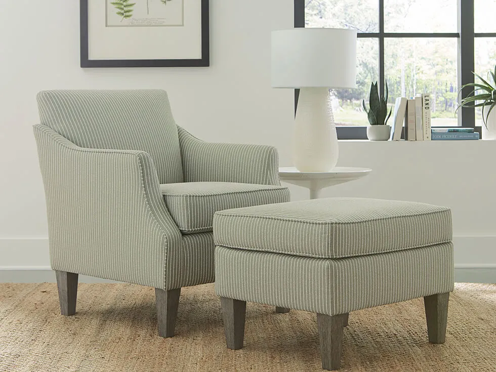Best Home Furnishings Chairs and Ottomans
